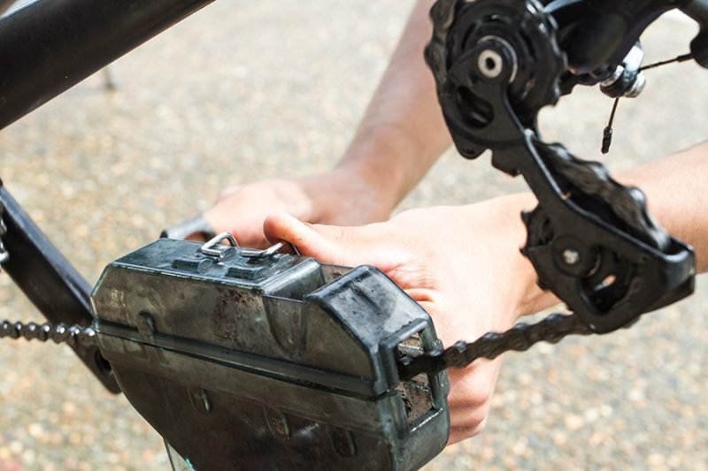 Cleaning the Bike Chain